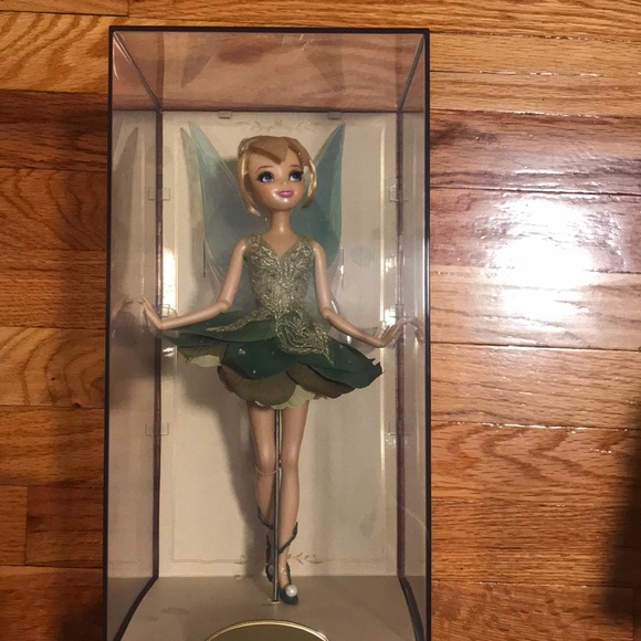 Disney Fairies Collection Tinkerbell - Picture 2 of 3